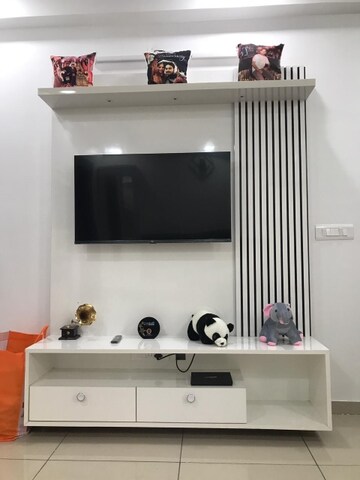Furnished Amenities in 3 BHK Apartment at Gulshan Bellina, Sector 16 Greater Noida – for Rent
