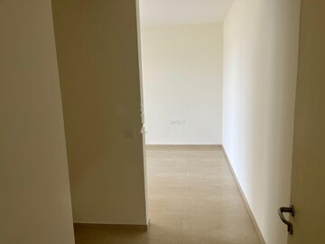 Room in 3 BHK Apartment at Paras Dews, Sector 106 – for Rent