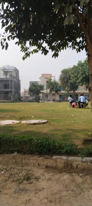  Plot – Garden View at Gaur Yamuna City 7th Parkview, Gaur Yamuna City - for Sale