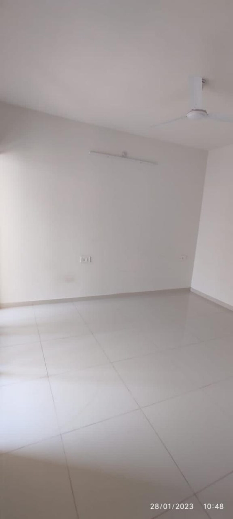 Master Bedroom, godrej-emerald 3 Bedroom 1000 Sq.Ft. Apartment In Ghodbunder Road Thane 8032207