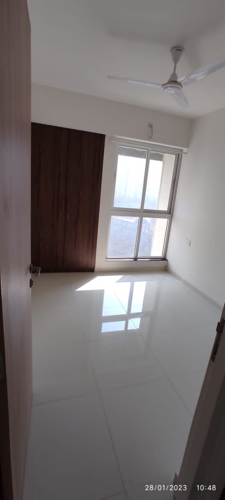 Room, godrej-emerald 3 Bedroom 1000 Sq.Ft. Apartment In Ghodbunder Road Thane 8032207