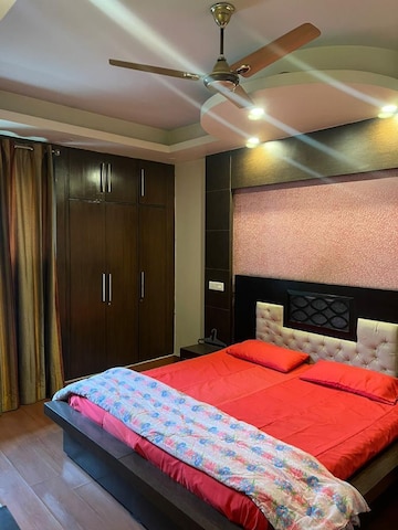 Room in 3 BHK Apartment at Saket – for Rent