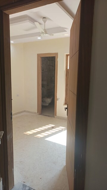 3 BHK Builder Floor For Sale in BPTP District, Sector 81