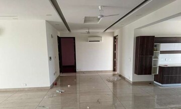 Living Room in 4 BHK Apartment at Sector 20 – for Rent