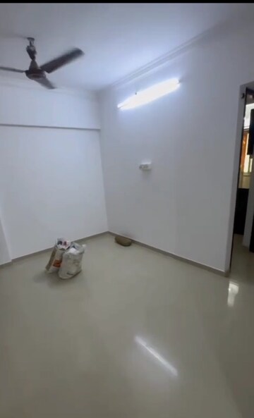 Room in 2 BHK Apartment at Bhoomi Park, Malad West – for Rent