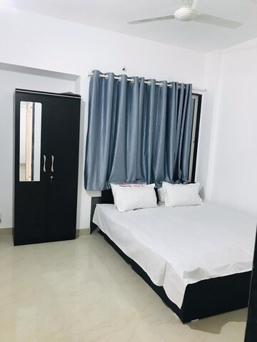 Bedroom in 2 BHK Apartment at Wadgaon Sheri – for Rent
