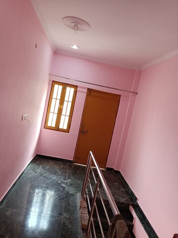 Furnished Amenities in 2 BHK Independent House at Vikas Nagar – for Rent