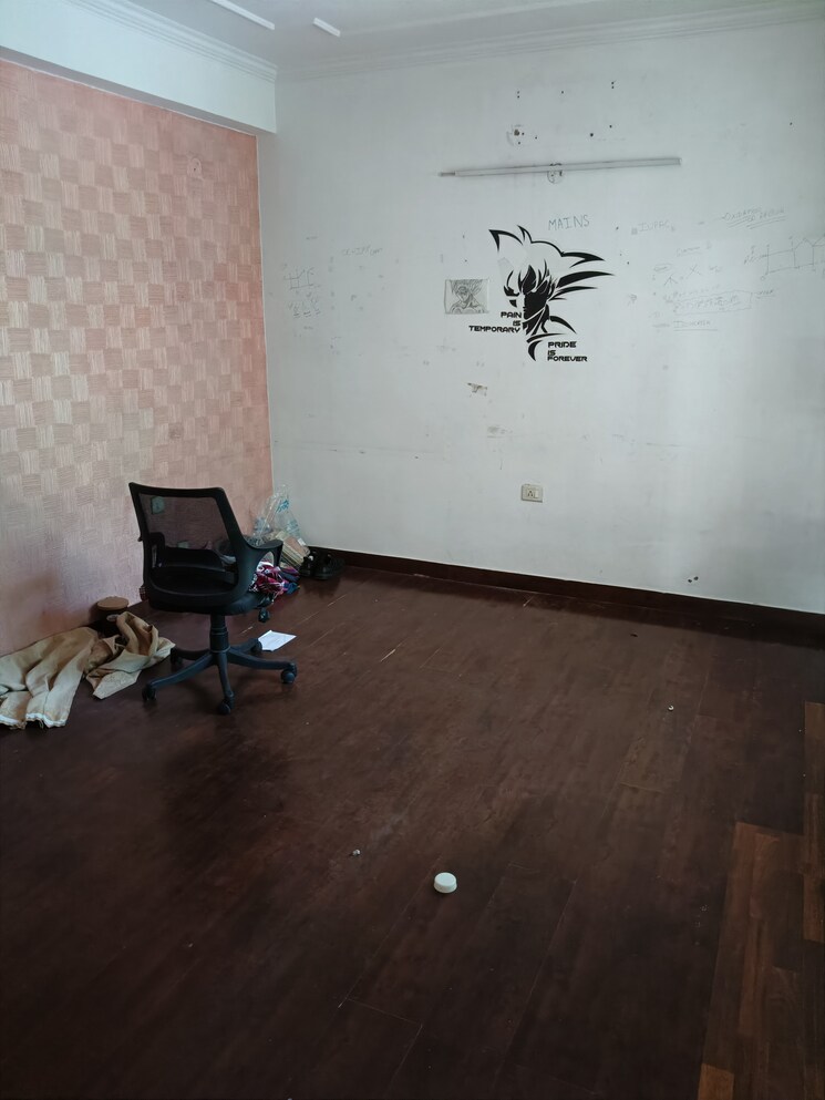 Room, dhakoli village 3 Bedroom 1650 Sq.Ft. Apartment In Dhakoli Village Zirakpur 8032508