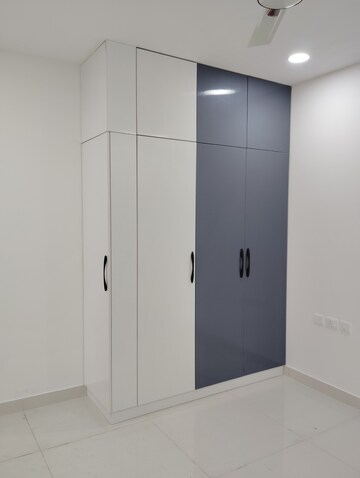 Room in 3 BHK Apartment at Prestige Tranquil, Kokapet – for Rent