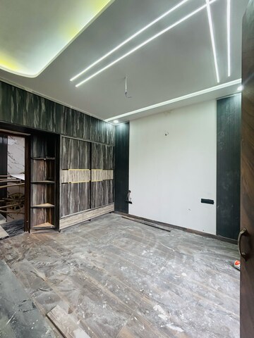 Room in 4 BHK Independent House at Greater Mohali – for Sale