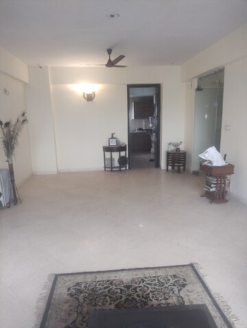 Room in 2 BHK Apartment at Eros Kenwood Tower, Charmwood Village – for Rent