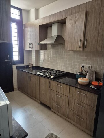 Master Bedroom in 3 BHK Apartment at Pioneer Park Phase 1, Sector 61 – for Rent