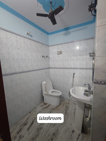 Bathroom in 2 BHK Apartment at Gomti Nagar – for Rent
