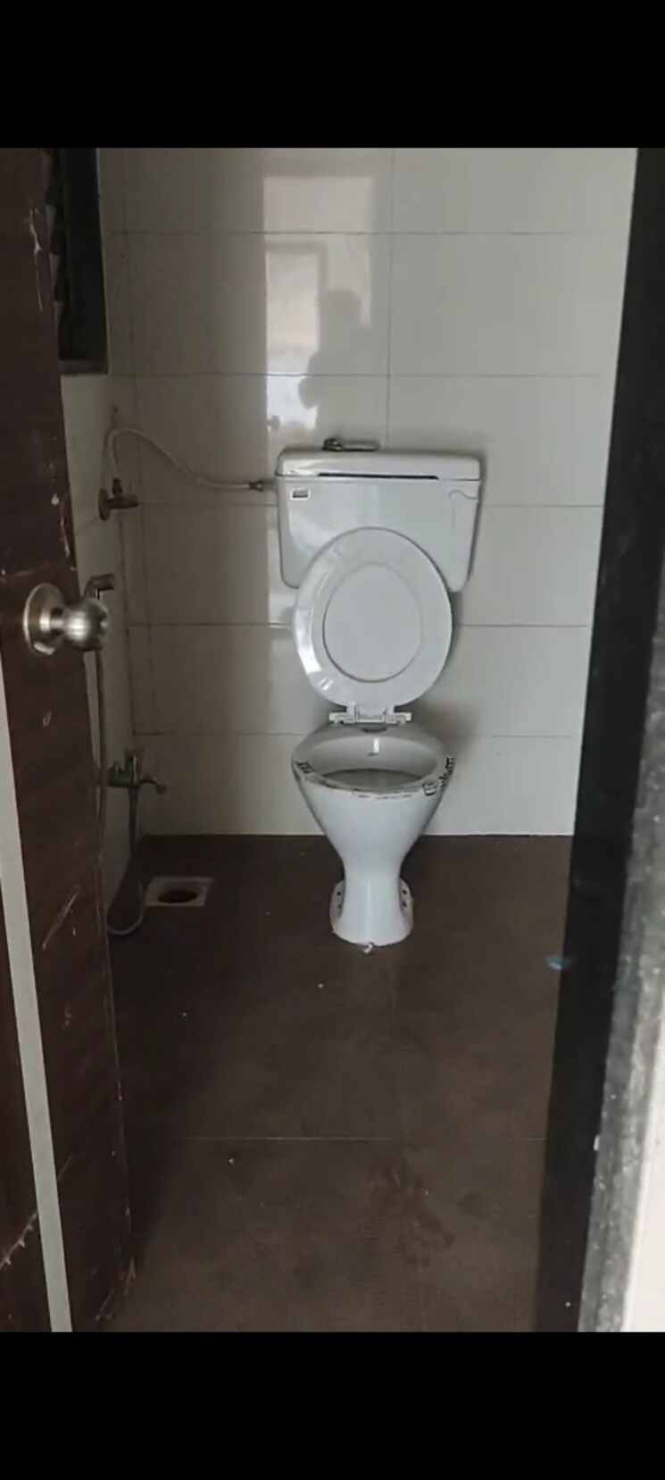 Bathroom, galaxy-pinnacle 2 Bedroom 630 Sq.Ft. Apartment In Vile Parle East Mumbai 8032659