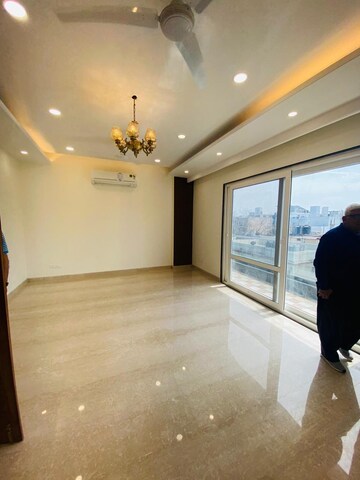 3 BHK Apartment For Rent in Defence Colony