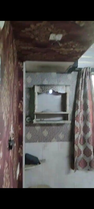 Furnished Amenities in 1 RK Apartment at Vile Parle East – for Sale