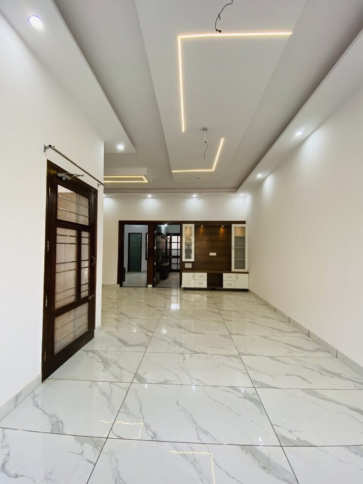 Room, kharar 5 Bedroom 132 Sq.Ft. Independent House In Kharar Mohali 8032781