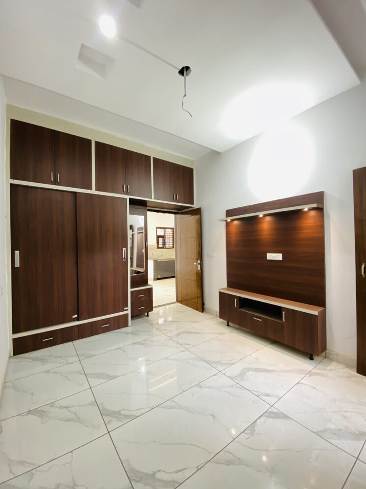 Room, kharar 5 Bedroom 132 Sq.Ft. Independent House In Kharar Mohali 8032781