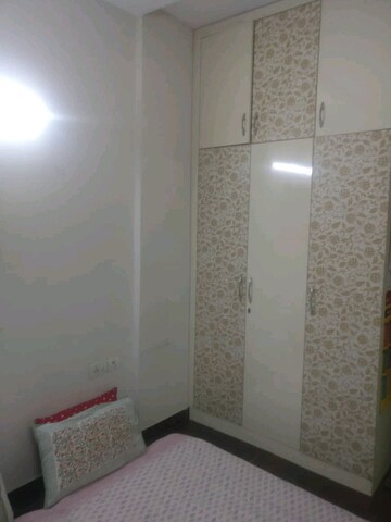 Bathroom in 2.5 BHK Apartment at Mahagun Moderne, Sector 78 – for Sale