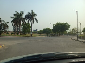  Plot – Garden View at Eros Lakewood City, Suraj Kund - for Sale