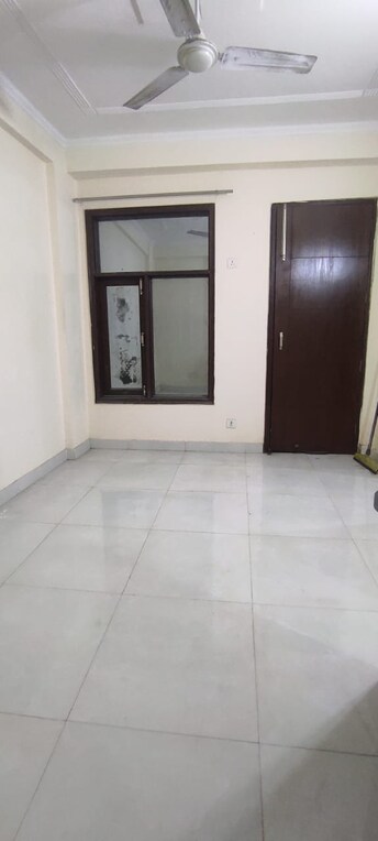 1 BHK Builder Floor For Rent in Paryavaran Complex Delhi  8032880