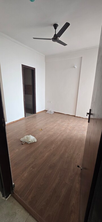 Master Bedroom in 2 BHK Apartment at Amrapali Riverview, Amrapali Leisure Valley – for Rent