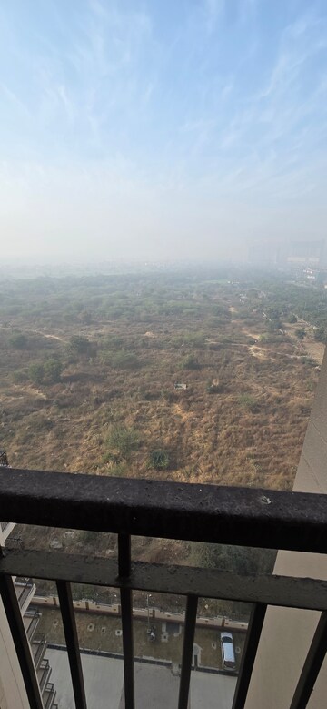 2 BHK Apartment For Rent in Amrapali Riverview, Amrapali Leisure Valley