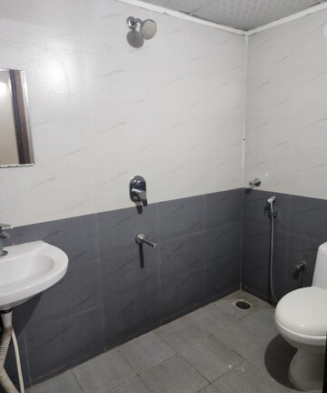 Bathroom in 1 BHK Apartment at Whitefield – for Rent