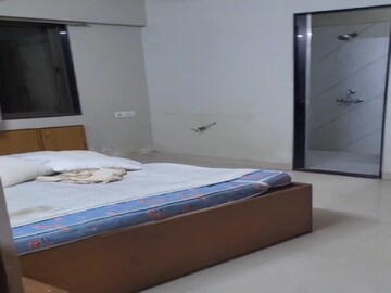 Bedroom in 2 BHK Apartment at Dadar East – for Rent