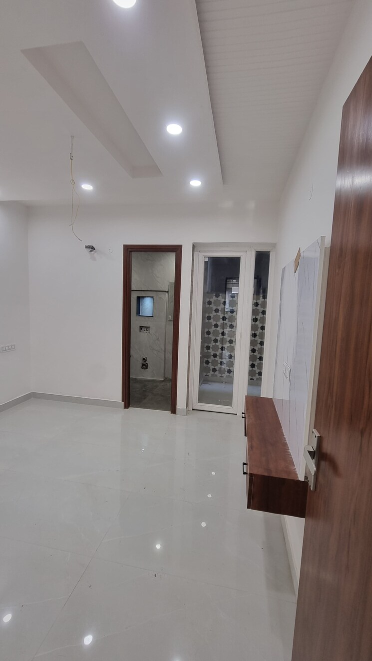 Kitchen, peer mucchalla 3 Bedroom 1550 Sq.Ft. Builder Floor In Peer Mucchalla Zirakpur 8032984