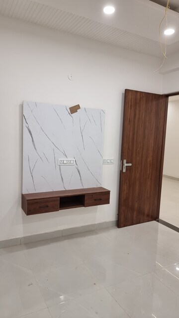 Furnished Amenities in 3 BHK Builder Floor at Peer Mucchalla – for Sale