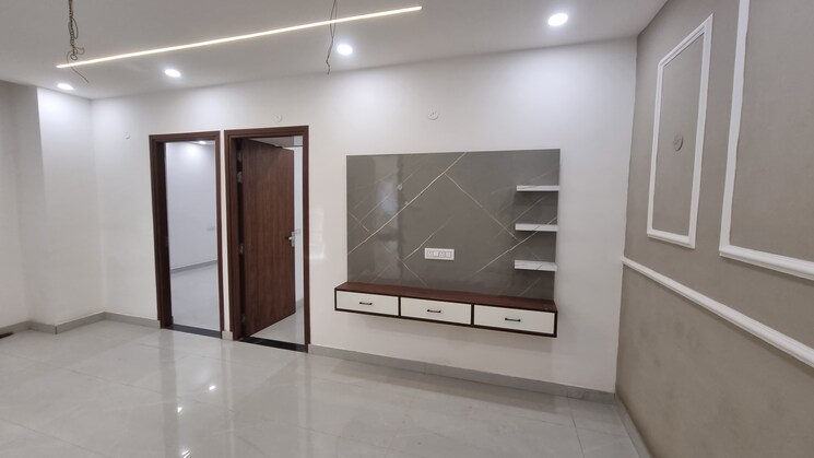 Room, peer mucchalla 3 Bedroom 1550 Sq.Ft. Builder Floor In Peer Mucchalla Zirakpur 8032984