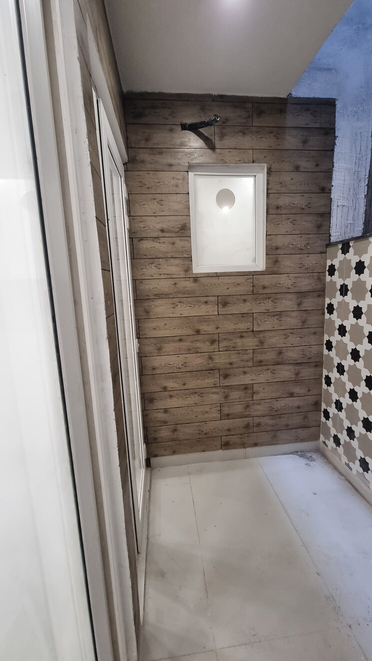 Bathroom, peer mucchalla 3 Bedroom 1550 Sq.Ft. Builder Floor In Peer Mucchalla Zirakpur 8032984