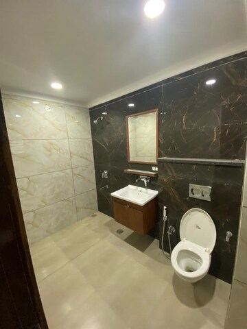Master Bedroom in 3 BHK Builder Floor at Sector 21c – for Rent