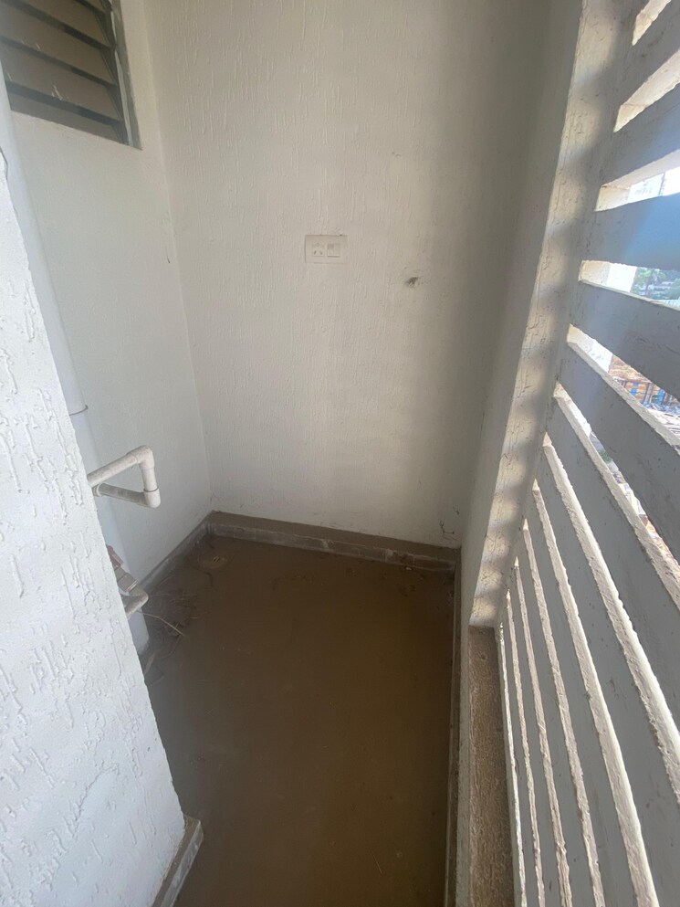 Balcony, raj-tulsi-city 1 Bedroom 630 Sq.Ft. Apartment In Badlapur East Thane 8033032