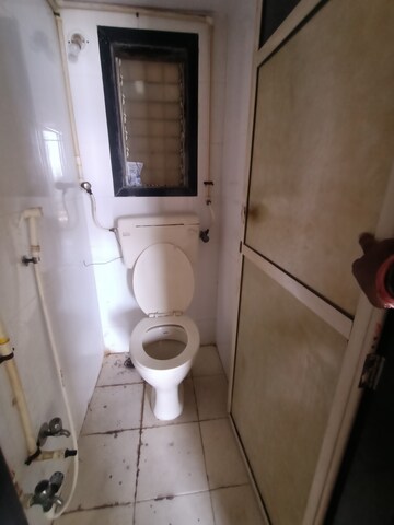 Bathroom in 1 BHK Apartment at Dombivli West – for Rent