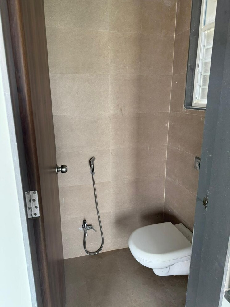 Bathroom, gk-dwarka-heights 2 Bedroom 760 Sq.Ft. Apartment In Pimple Saudagar Pune 8033092