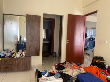 Room in 3 BHK Apartment at Unicca Emporis, Varthur – for Rent
