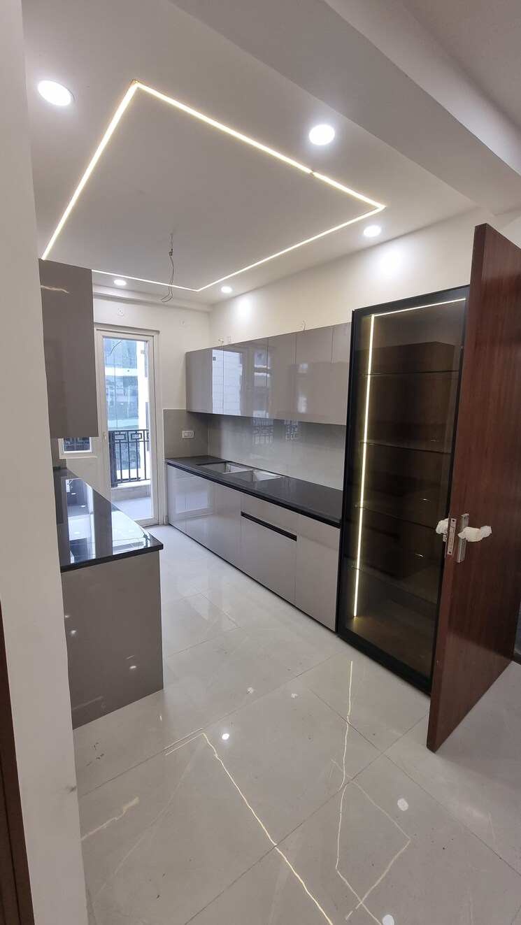 Kitchen, peer mucchalla 3 Bedroom 1550 Sq.Ft. Builder Floor In Peer Mucchalla Zirakpur 8033099