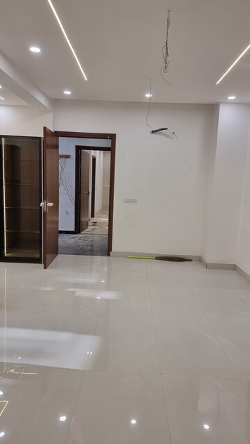 Room in 3 BHK Builder Floor at Peer Mucchalla – for Sale