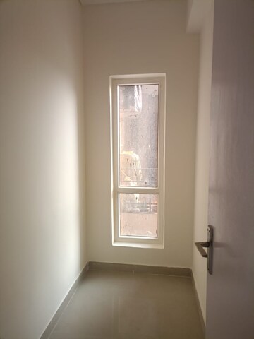 Room in 2.5 BHK Apartment at Sidhartha Ncr Lotus, Sector 95 – for Sale
