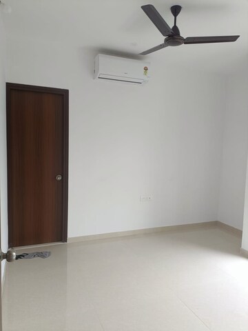 Room in 2.5 BHK Apartment at Lodha Palava City, Dombivli East – for Rent