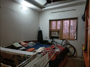 Bedroom in 3 BHK Apartment at Bandra West – for Rent