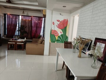 Living Room in 3 BHK Apartment at Bandra West – for Rent