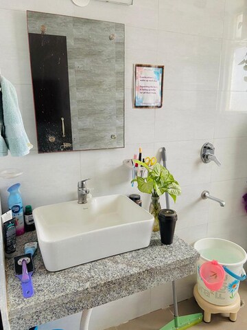 Bathroom in 1 BHK Independent House at Unitech Arcadia, South City 2 – for Rent