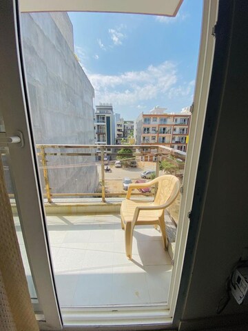 Balcony in 1 BHK Independent House at Unitech Arcadia, South City 2 – for Rent