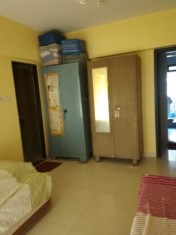 Bedroom in 1 BHK Apartment at Vakola – for Rent