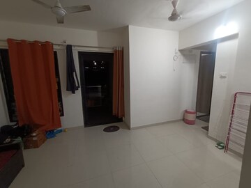 Room in 2 BHK Apartment at Kohinoor Tinsel County, Hinjewadi – for Rent