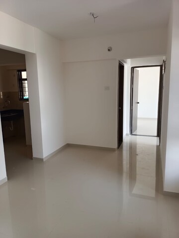 Room in 2 BHK Apartment at Kohinoor Tinsel County, Hinjewadi – for Rent