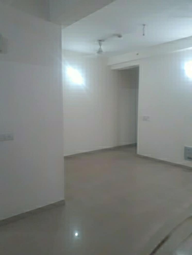 Room, mahagun-mywoods-iii 2 Bedroom 960 Sq.Ft. Apartment In Sector 16c Greater Noida Greater Noida 8033191